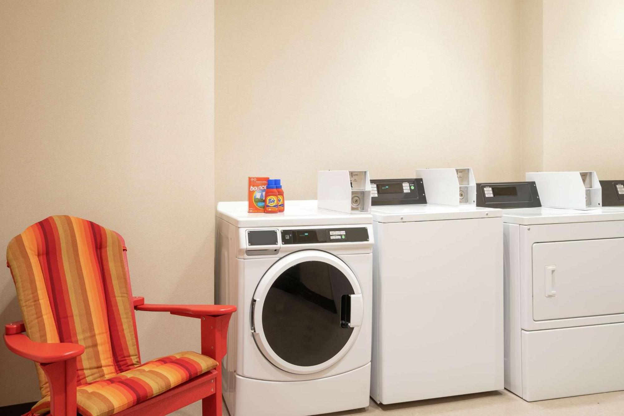 Home2 Suites By Hilton Woodland Hills Los Angeles Kültér fotó