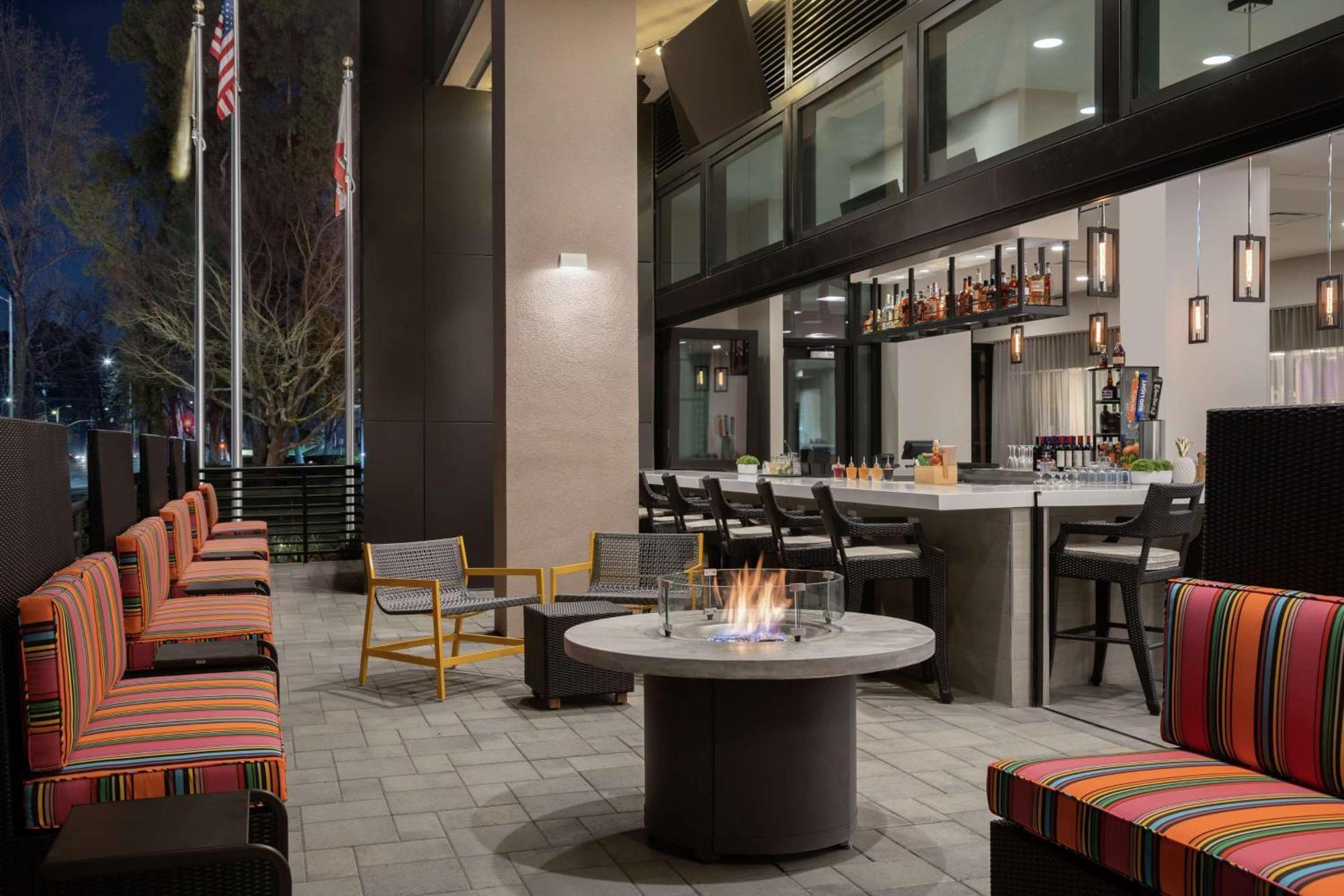 Home2 Suites By Hilton Woodland Hills Los Angeles Kültér fotó